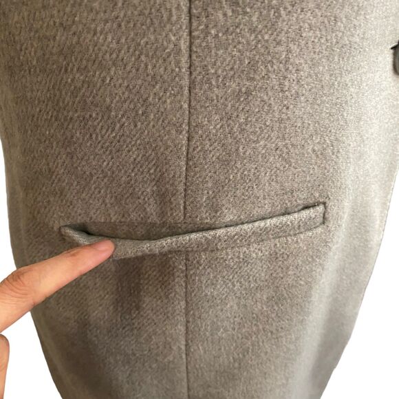 WHITE HOUSE BLACK MARKET Light Gray Sleeveless Long Line Suit Jacket Size 0 - Picture 3 of 7